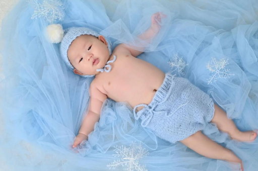 鹤壁宝宝从床上掉下来 鹤壁宝宝从床上掉下来